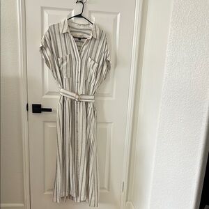 Universal Thread cream, Tan and Black Sleeveless Maxi Dress